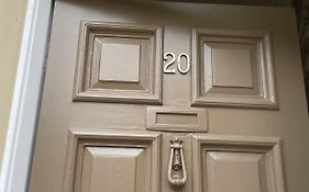 20 Sansome Walk